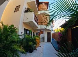 Lively condo in Zihua!