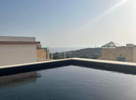 Luxury room in Gharghur, hotel econômico em Għargħur