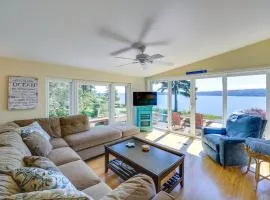 Cozy Langley Retreat Water Views and Beach Access