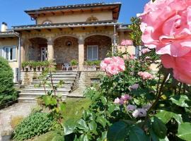 Bellavista Exclusive Tuscan Villa, vil·la a Ambra