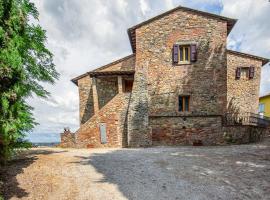 Idyllic Farmhouse in Gambassi Terme Fi with Swimming Pool, дом для отпуска в городе Querce