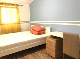 Home No158a Cozy hostel on the Danube, privat indkvarteringssted i Sremski Karlovci