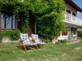 C dra Topia the Grape Pergola House near Alba Charming house - Italy