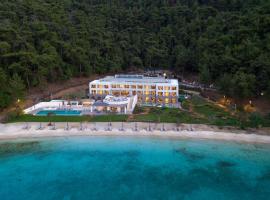 Vathi Cove Luxury Resort & Spa: Chrysi Ammoudia şehrinde bir otel
