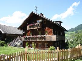 Sprawling Mansion near Ski Area in Salzburg: Eben im Pongau şehrinde bir tatil evi