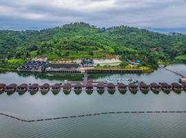 ลีฟ เลค กาญจน์ รีสอร์ท, hotel v destinaci Ban Hin Hak