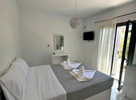 Santorini Style Rooms, bed and breakfast en Vóthon