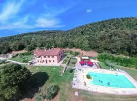 Elegant apartment only 1 hour from Rome