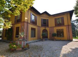 Elegant Holiday Home in Faenza with Garden and Pool, budjettihotelli kohteessa Faenza