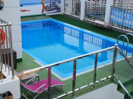 Beverly Hills Suite Residence, Ferienwohnung in Geoje