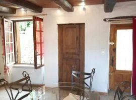 Maison dans Village médiéval