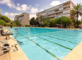 Awesome Apartment In Guardamar Del Segura With Outdoor Swimming Pool, Wifi And 3 Bedrooms