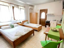 Cactus rooms, apartamento en Stratoni