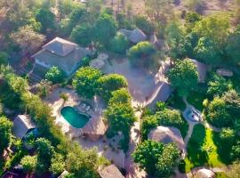 The Jungle Pearl Resort, hotell Mto wa Mbus