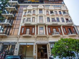 Hotel Nica, hotel near Holy Mother Virgins Nativity Cathedral, Batumi