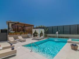 Fratelli Villa, with Heated Pool & Jacuzzi, By ThinkVilla, villa in Ayios Kirikos