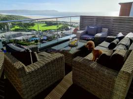 18 Woolacombe East - Luxury Apartment at Byron Woolacombe, only 4 minute walk to Woolacombe Beach!, hotel in Woolacombe