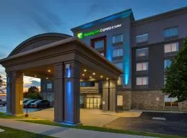 Holiday Inn Express Kingston Central, an IHG Hotel