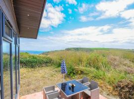 Midway Lodge, hotelli kohteessa Torpoint