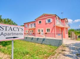 Stacys Apartments near Sidari, vacation rental in Velonádes