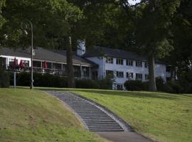 Hotel Strandparken, hotel em Holbæk