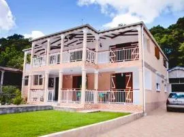 Appartement spacieux à Morne-à-l'Eau de 90 m² avec jardin privé