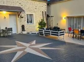 Suzy home, hôtel à Moisenay près de : Château de Vaux-le-Vicomte