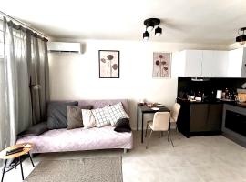 Sky Apartment Comfy Suite Pereca