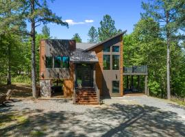 Over The Edge, vacation rental in Broken Bow