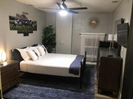 Suite near downtown Louisville, KY - Suite XI, B&B in Louisville