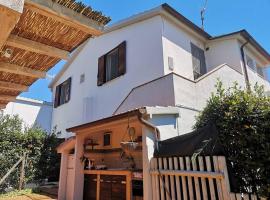 Deliziosa Porzione di Casale, hotel v destinácii Pescia Romana