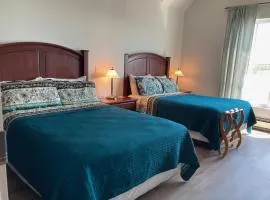 Lunenburg Arms Hotel