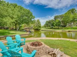 Deck, Grill and Fire Pit Waterfront Texas Retreat