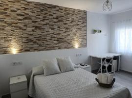 Alojamientos La Menúa, hotel in Los Badalejos