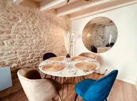 Duplex à 2 min des arènes et de la maison carrée