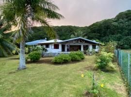 CHEZ TAUA maison isolée pas de wifi ni bus, hotel-fazenda em Opoa