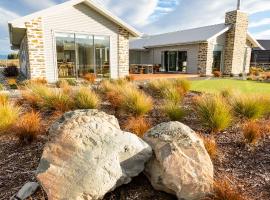 Boundary Retreat Twizel, holiday home in Twizel