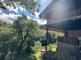 Munduk Tutub waterfall view、ムンドゥックのホテル