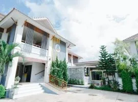 Annahouse