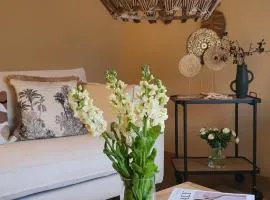 House with two aprtments together, up to 9 persons