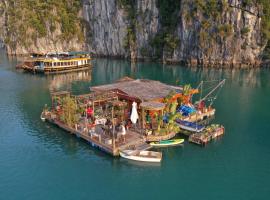 Lan Ha Floating Homestay, hotel di Cat Ba