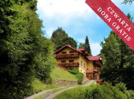 威拉波德马古拉酒店，位于什切尔克的民宿