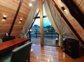 Chalé A-Frame da Fazenda, hotell i Bom Jardim da Serra