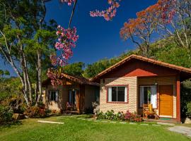 Chalé Flores e Amores, отель в городе Висконди-ди-Мауа, рядом находится Parque Nacional de Itatiaia