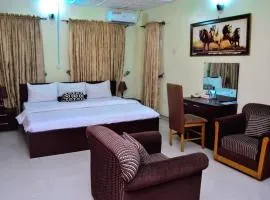PROXIMA INN