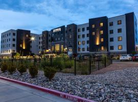 Staybridge Suites - Colorado Springs NE Powers, an IHG Hotel, hotel with jacuzzis in Colorado Springs