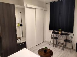 Studio moderne h&ocirc;pital Bichat - Paris 18 - 2P, apartment in Paris