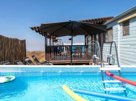 הבקתה הכחולה - The blue cabin, hotel pre rodiny v destinácii Sha'al