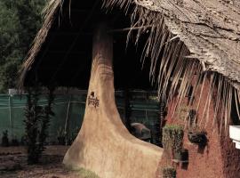 Praya - Mud house, cottage in Malvan