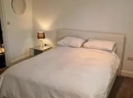 Mayfield guest rooms